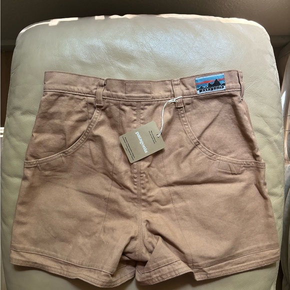 NWT Patagonia Stand Up Shorts, Size 6, Coyote Brown - Picture 3 of 5